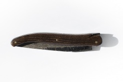 Messer von Stephane Rambaud  vom Kern einer 5000 Jahre alter Mooreiche