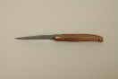 12 cm Messer  mit Damastklinge von Munoz in dunklen Olivenholz speziale Biene und Rücken handziseliert ohne Backen