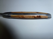ein 12 cm Messer in Wacholder für einen Kunden