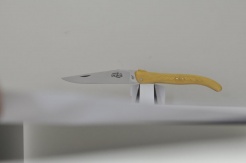 Messer von Virgilio Munoz, Griff Buchsbaum, im Griff  wurden Engelflügel eingearbeitet